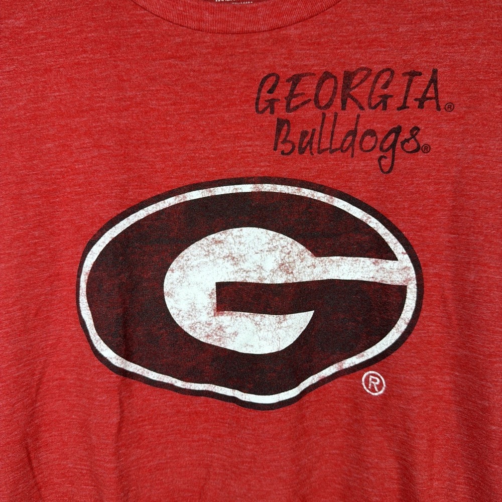 University of Georgia Bulldogs Women's Red T-Shirt Size Large NCAA UGA Logo Tee